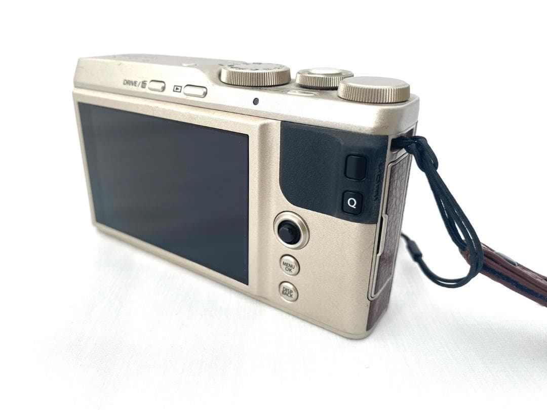 FUJIFILM XF10 シャンパンゴールド