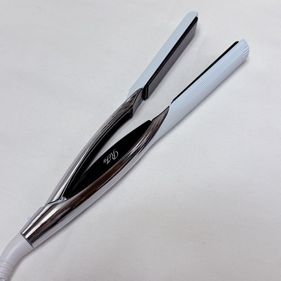 ★セール★ 美品　ReFa ストレートヘアアイロン ホワイト/シルバー