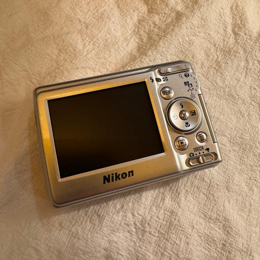 【動作確認済／電池付】Nikon COOLPIX L11