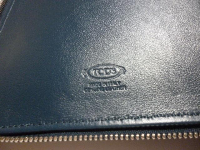 TOD'S 　トッズ　iPadケース　ダークグリーン