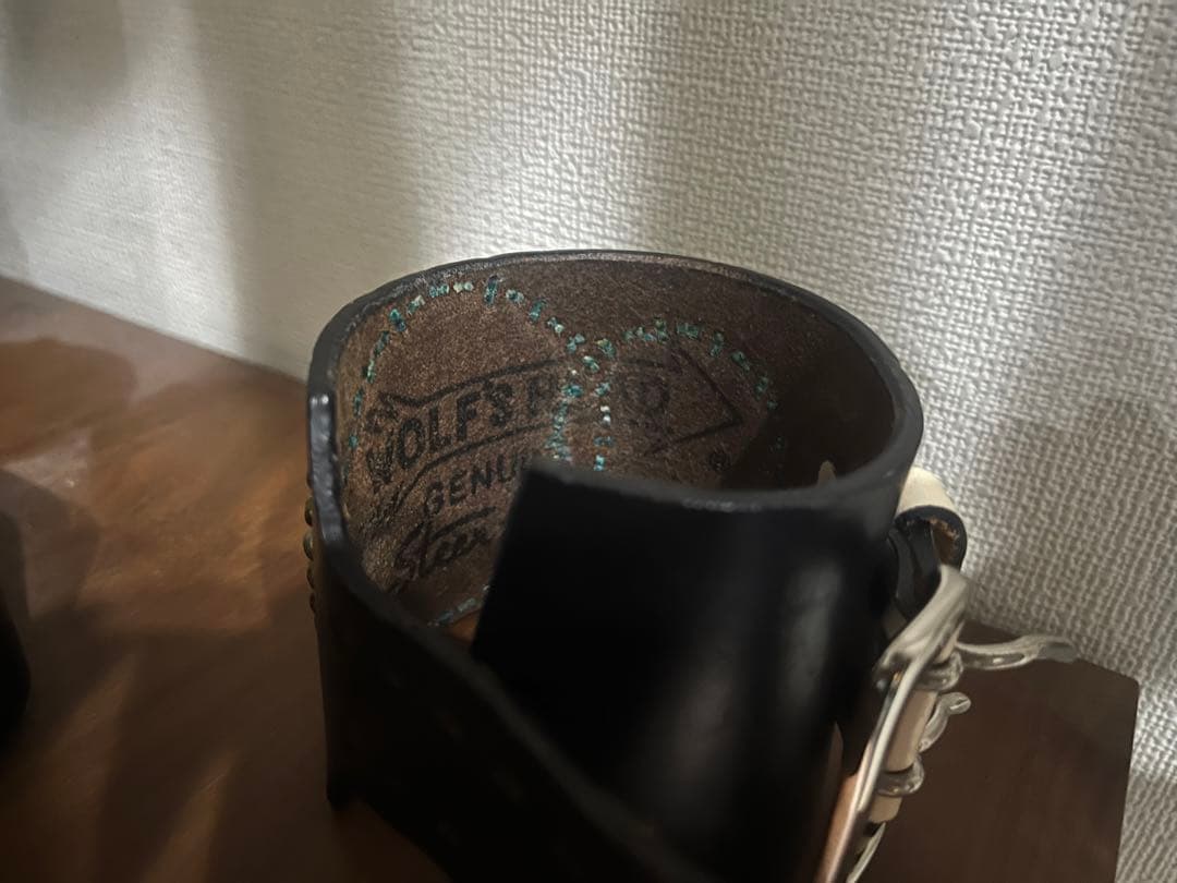 本物　WOLF'S HEAD サークルレザースタッズブレスレットウルフズヘッド