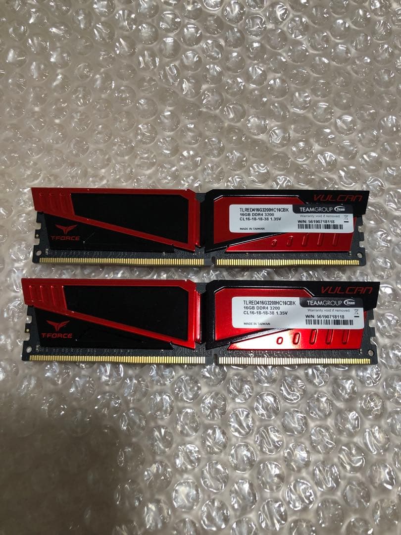 Team DDR4 3200Mhz 16GBx2枚(32GBkit)