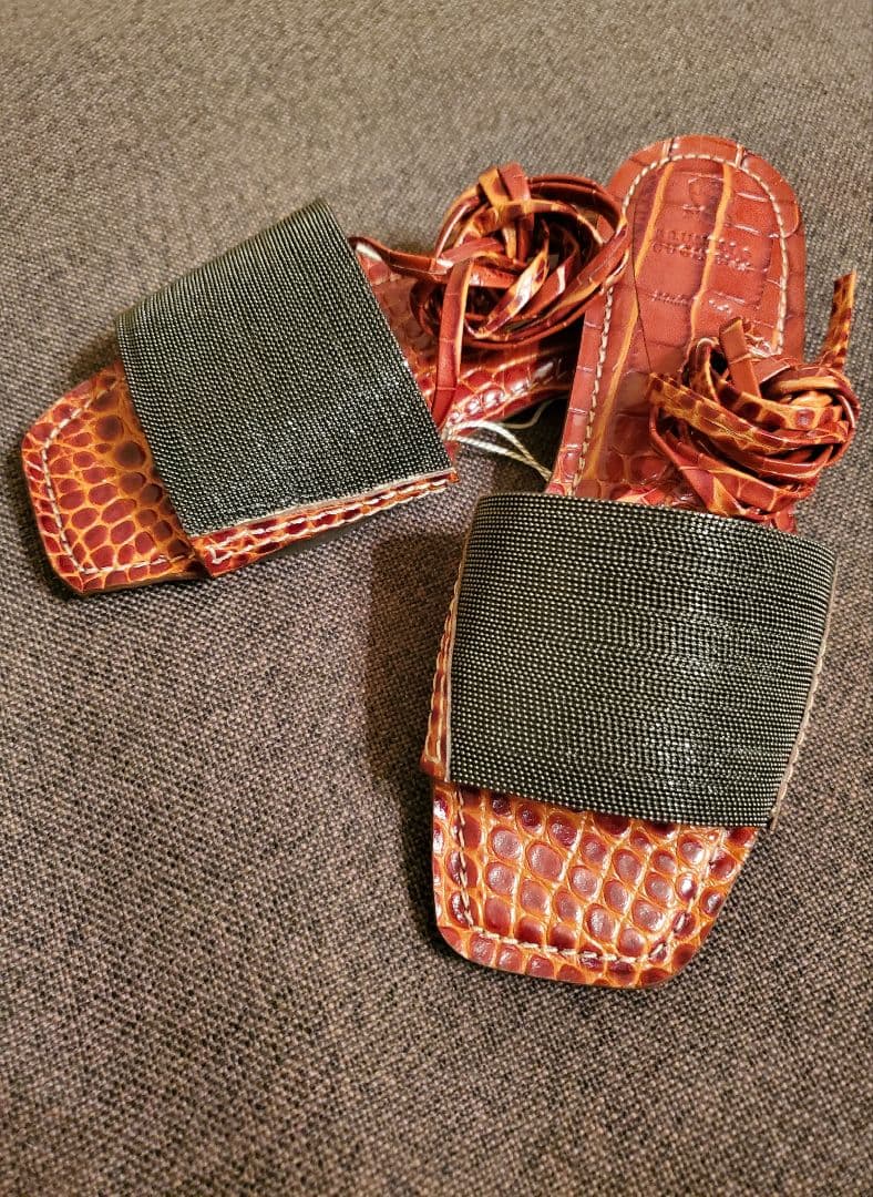 RT-165319　　ブルネロクチネリ レザーサンダル 37