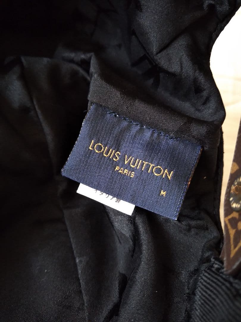 正規店購入　極美品　ルイヴィトン　キャップ