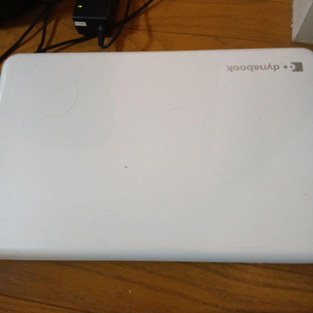 東芝ホワイトノートパソコン SSD Windows11 オフィスカメラDVD