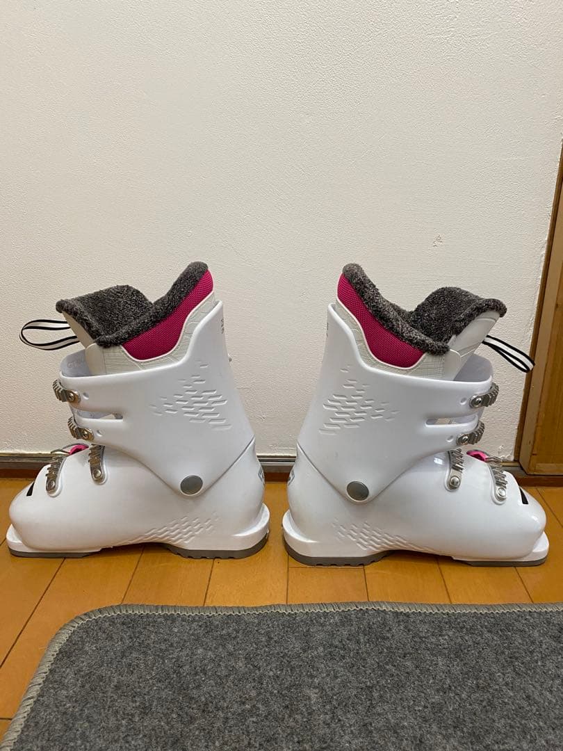 美品【Rossignol 】子ども用スキーブーツ 23.5cm