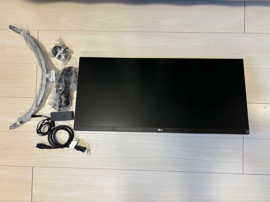 LG製 29インチ ウルトラワイドモニター 29WQ500-B