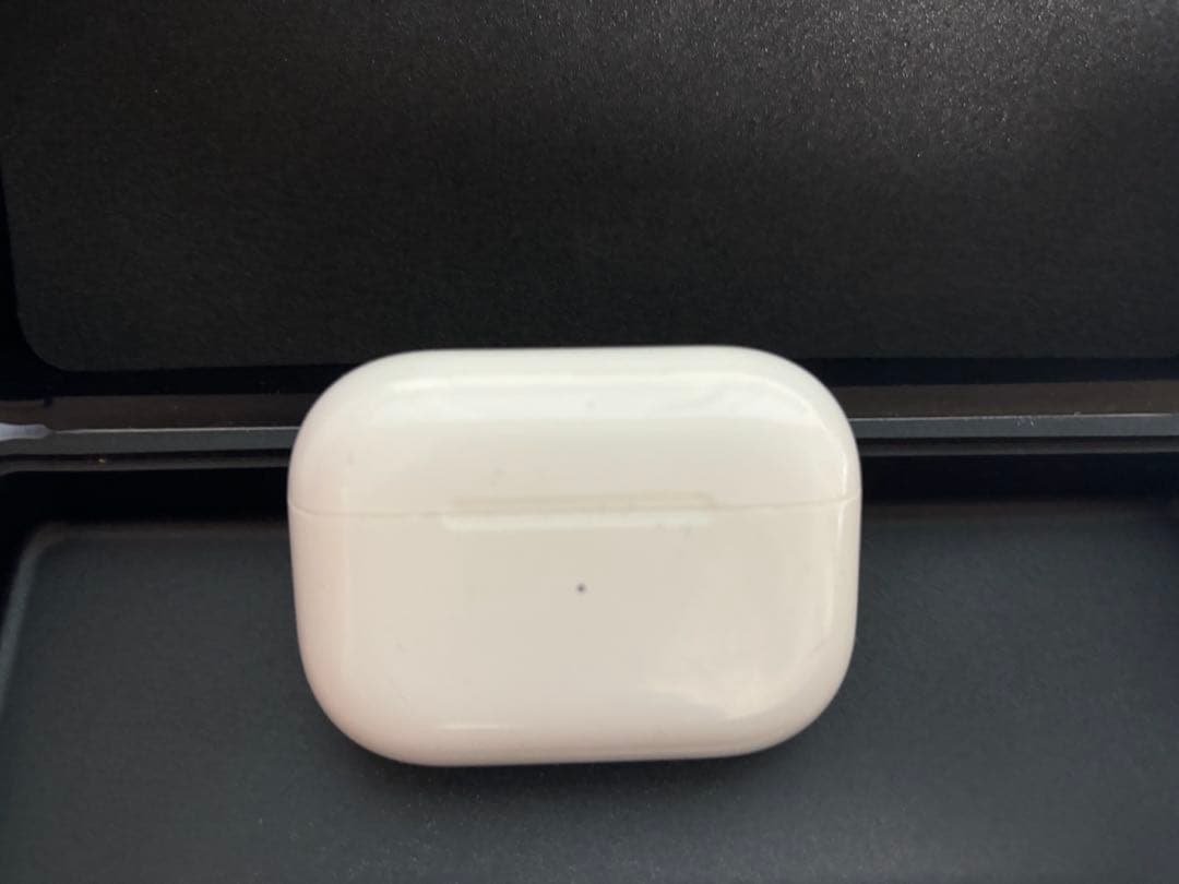 AirPods Pro 第2世代 Lightning 右耳とケース