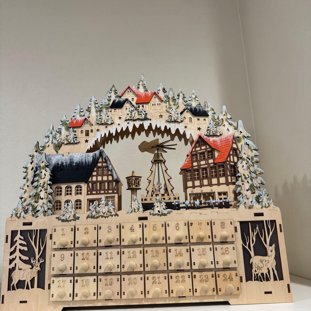 新品 クリスマス デコレーショングッズ 木製 アドベントカレンダー LEDライト