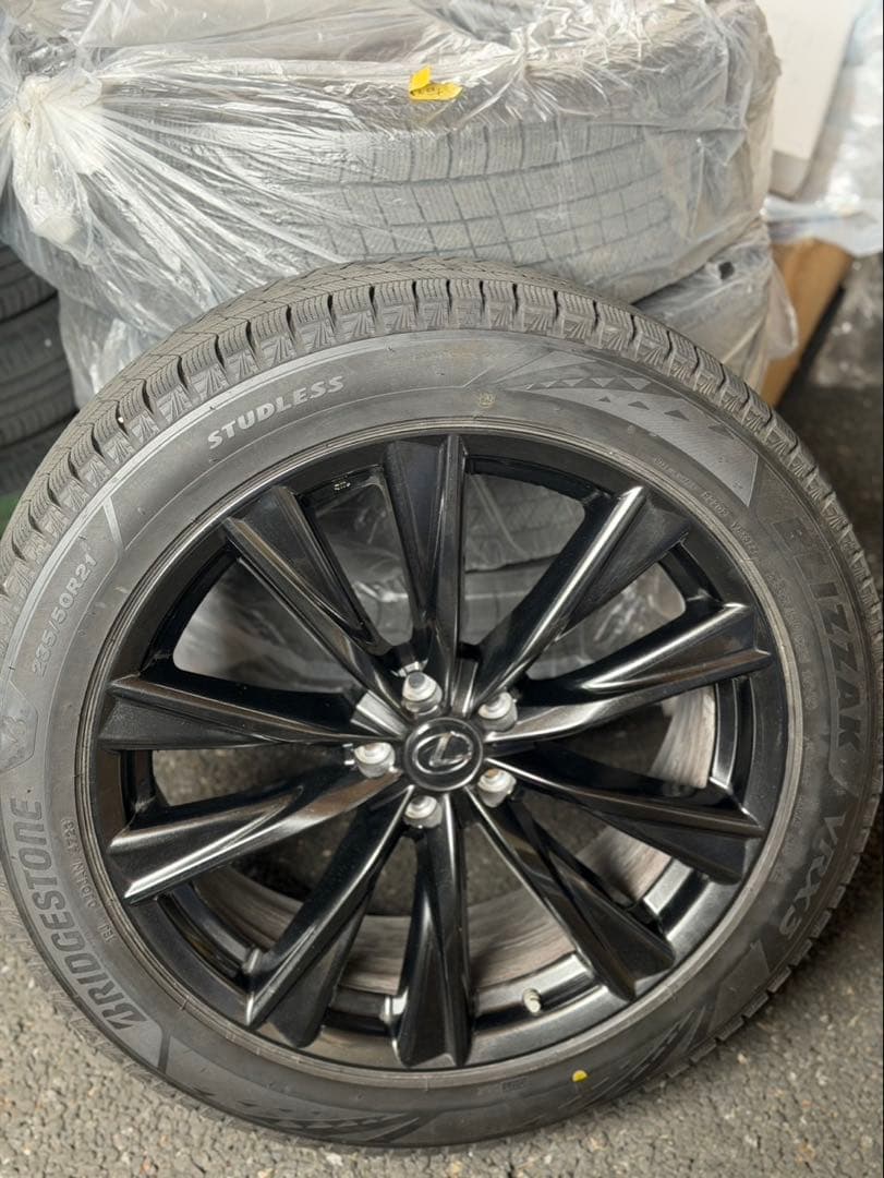 レクサス　RX Fスポーツタイプ　スタッドレスタイヤ