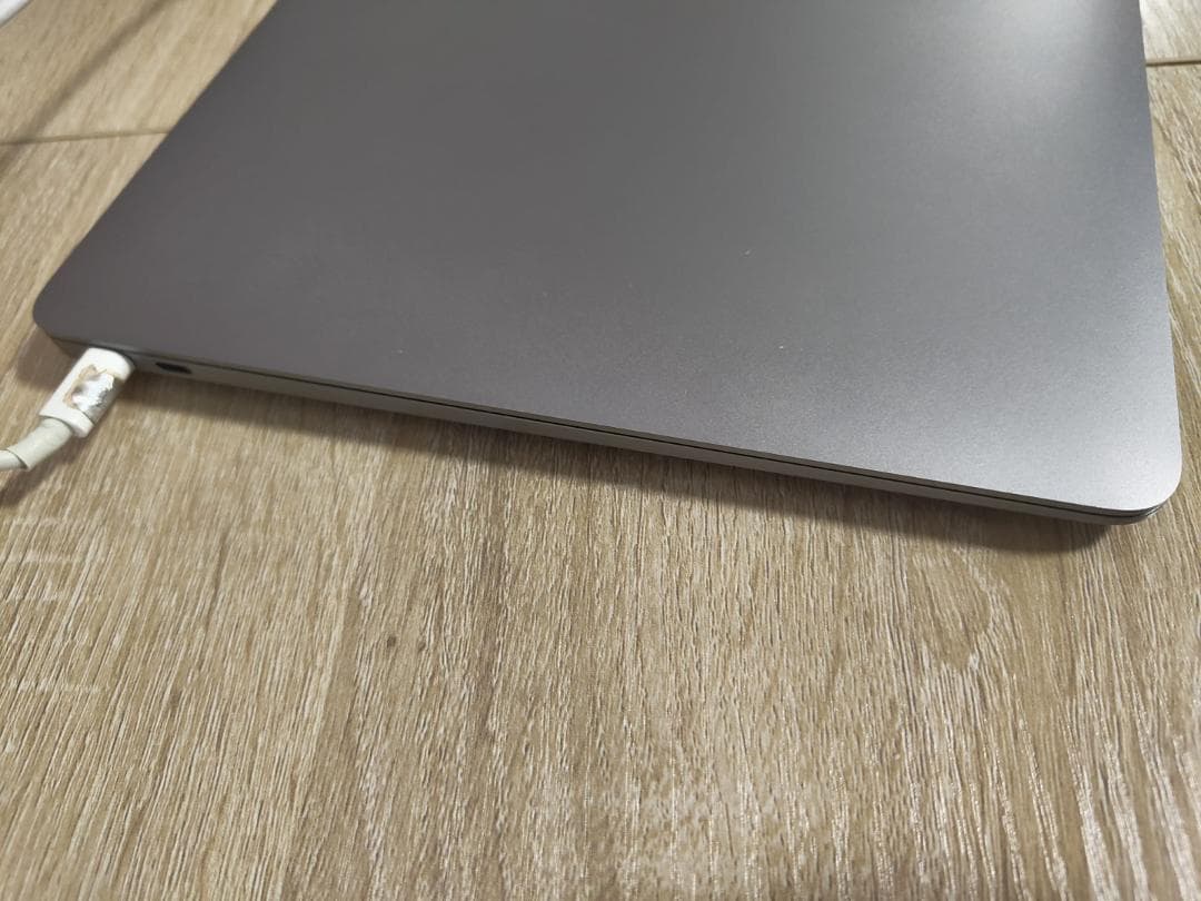 MacBook Air 13インチ M1 スペースグレー