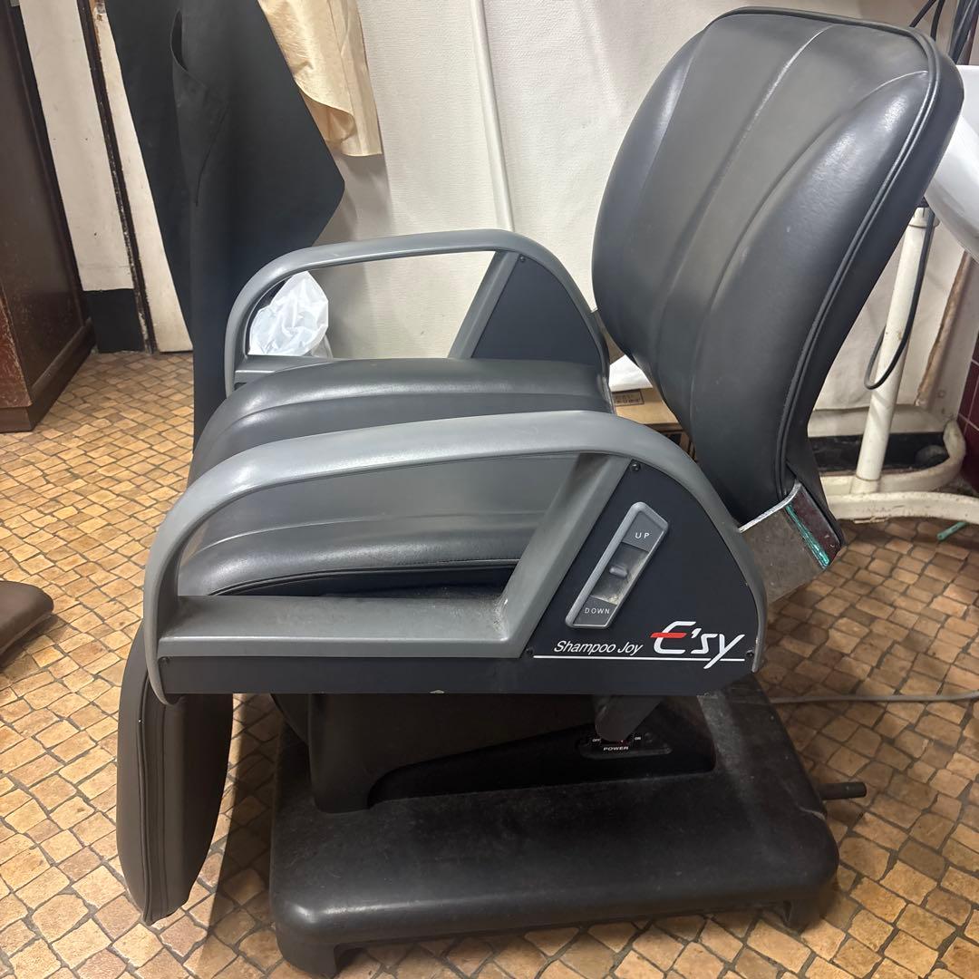 シャンプーチェア　美容室 椅子　タカラベルモント　SP-270 ①