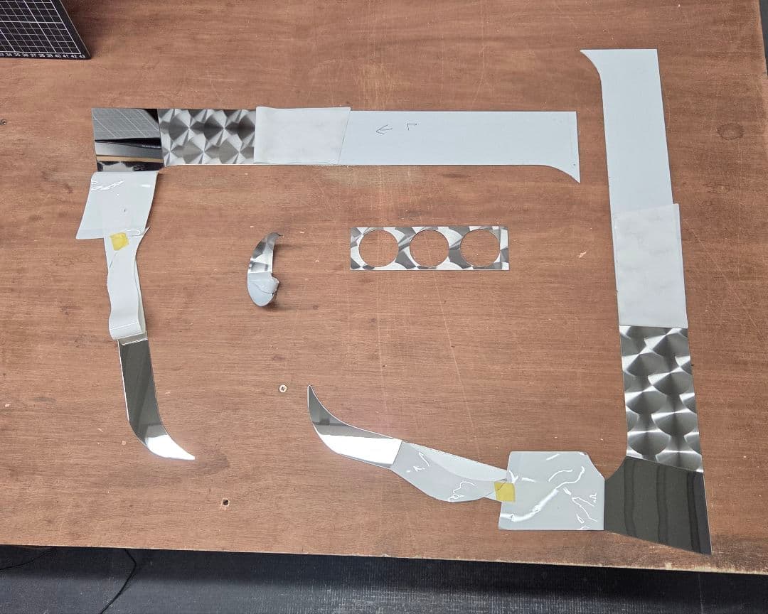 17スーパーグレート等 寝台窓フロント&アンダー　エアコン&ライトスイッチまわり