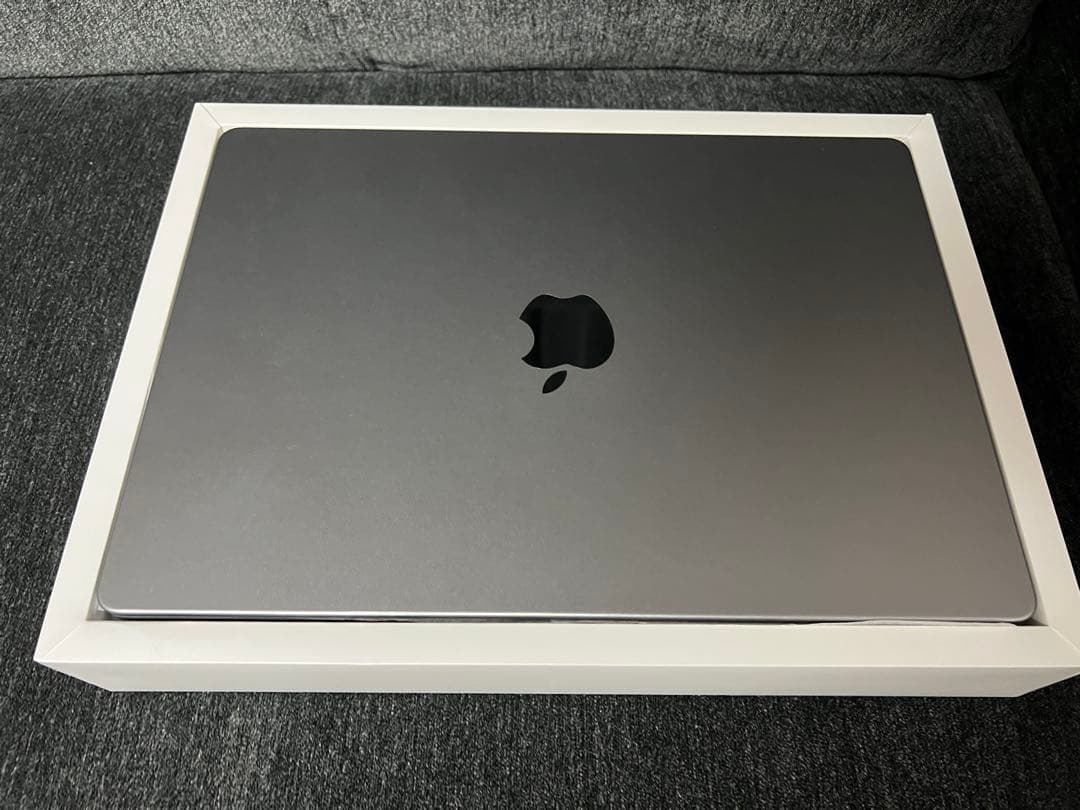 14インチ MacBook Pro m1maxバッテリー98%