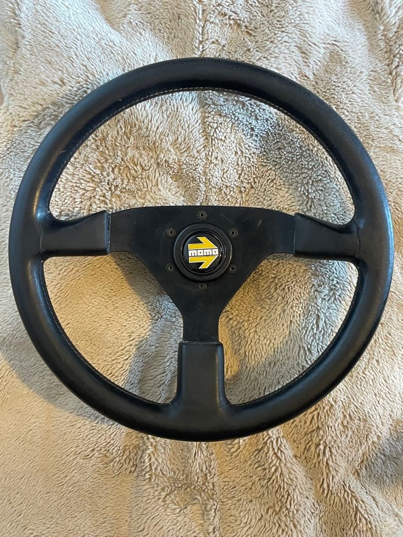 Cobra Momo ステアリングホイール　イタリア製