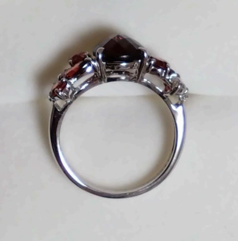 K14WG　ガーネット　ダイヤモンド　リング