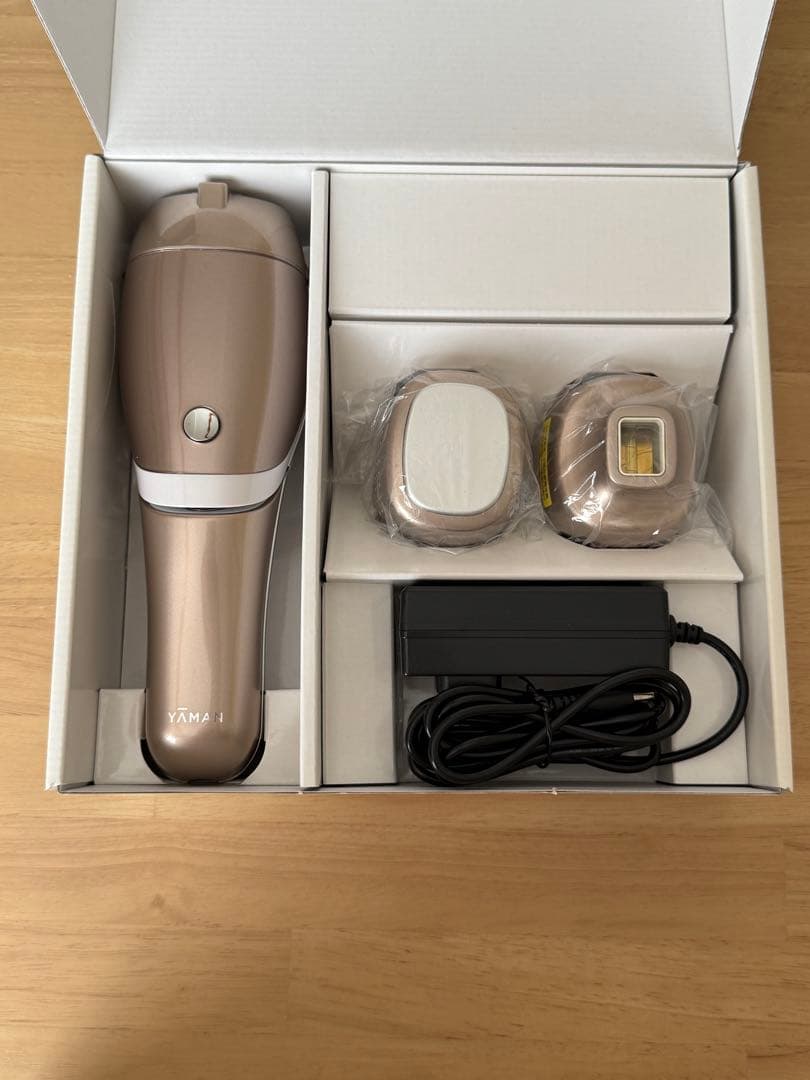 家庭用光美容器　脱毛器　YA−MAN STA-214T