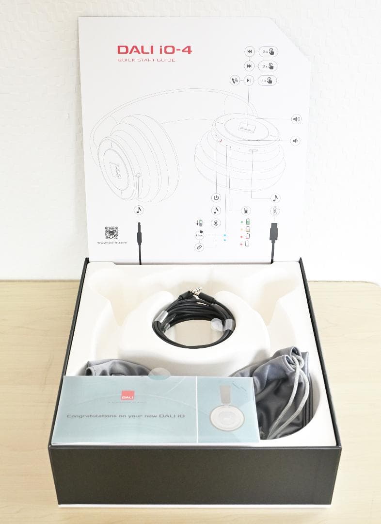 ヘッドホン DALI iO-4