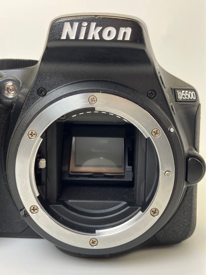 【返品保証・動作確認済】Nikon D5500 レンズキット