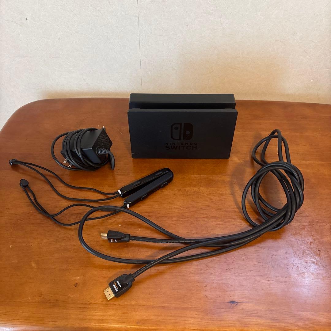 Nintendo Switch本体+マリオカート8DX +付属品もろもろ