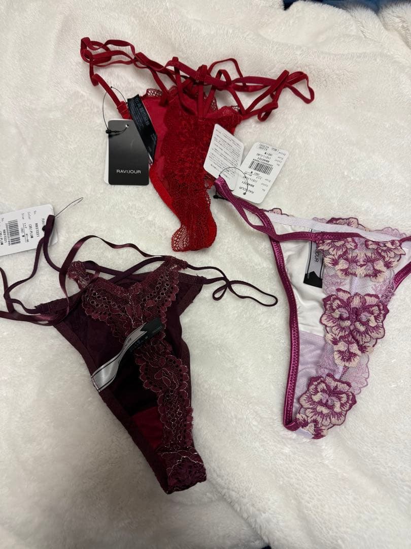 サルート/RAVIJOUR タグ付きショーツ4点