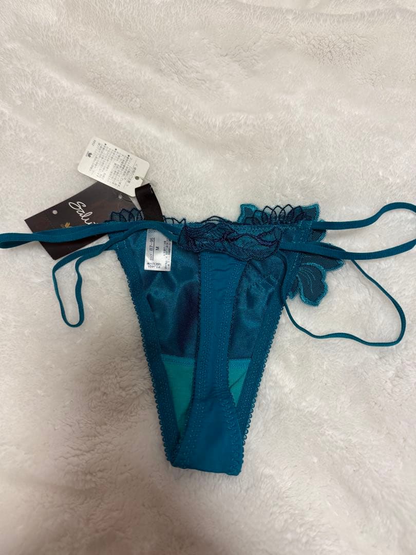 サルート/RAVIJOUR タグ付きショーツ4点