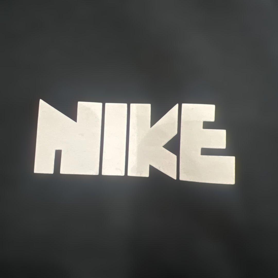 NIKE ✖️sacai ブラック フード付きパーカー　紐なし