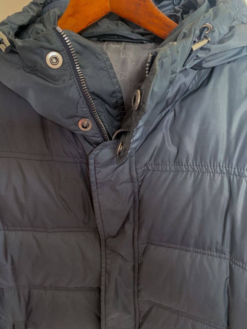 GUCCI ダウンジャケット フード付き