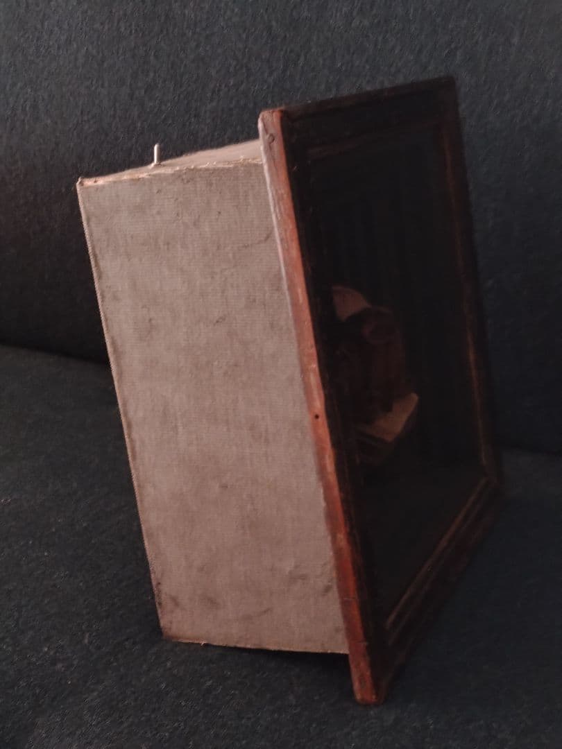 はいいろオオカミ+ 花屋西別府商店