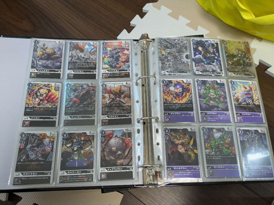 デジモンカードゲーム バインダー 収録カード コレクション引退品