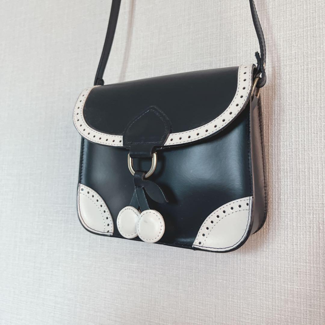 ボンポワン　ショルダーバッグ　ネイビー