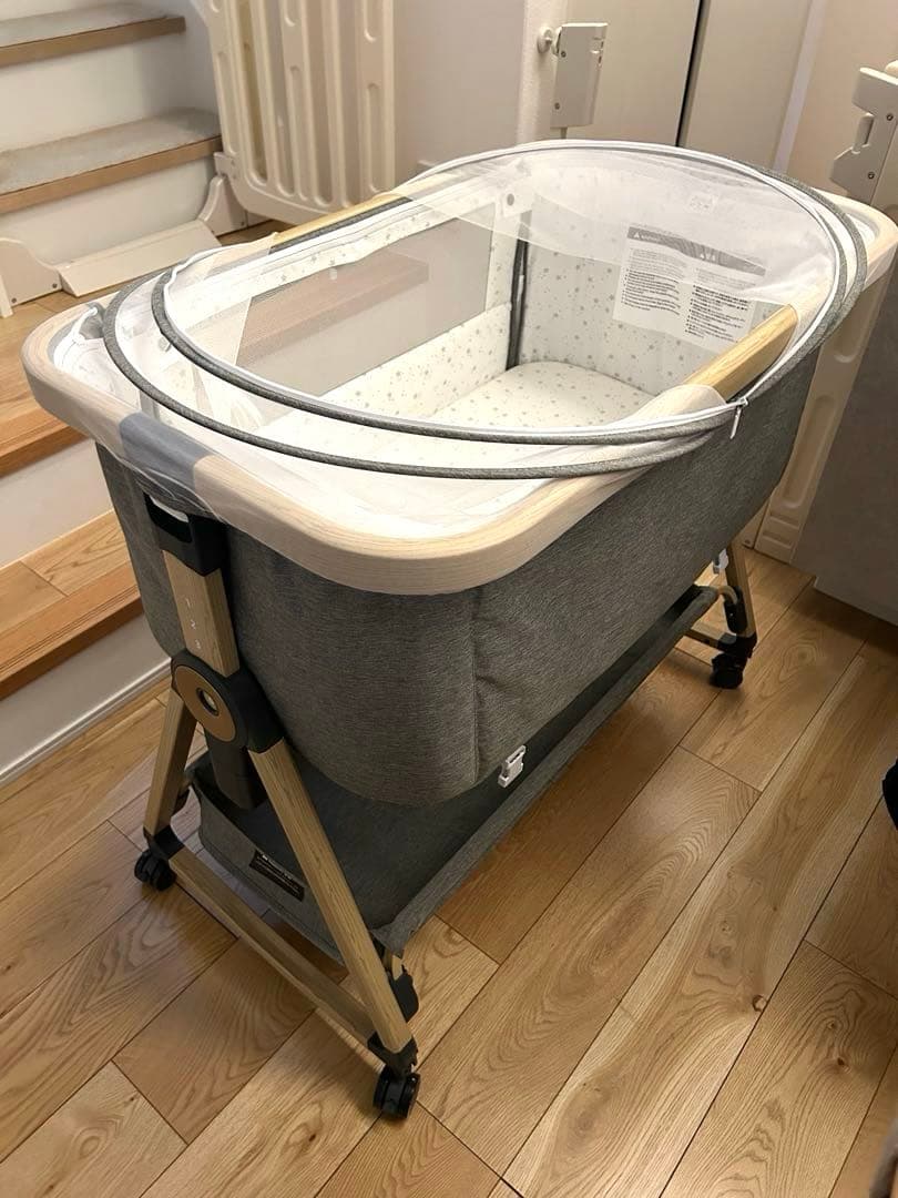 【美品】HZDMJ ベビーベッド グレー ゆりかご機能あり ※日本製マット付き