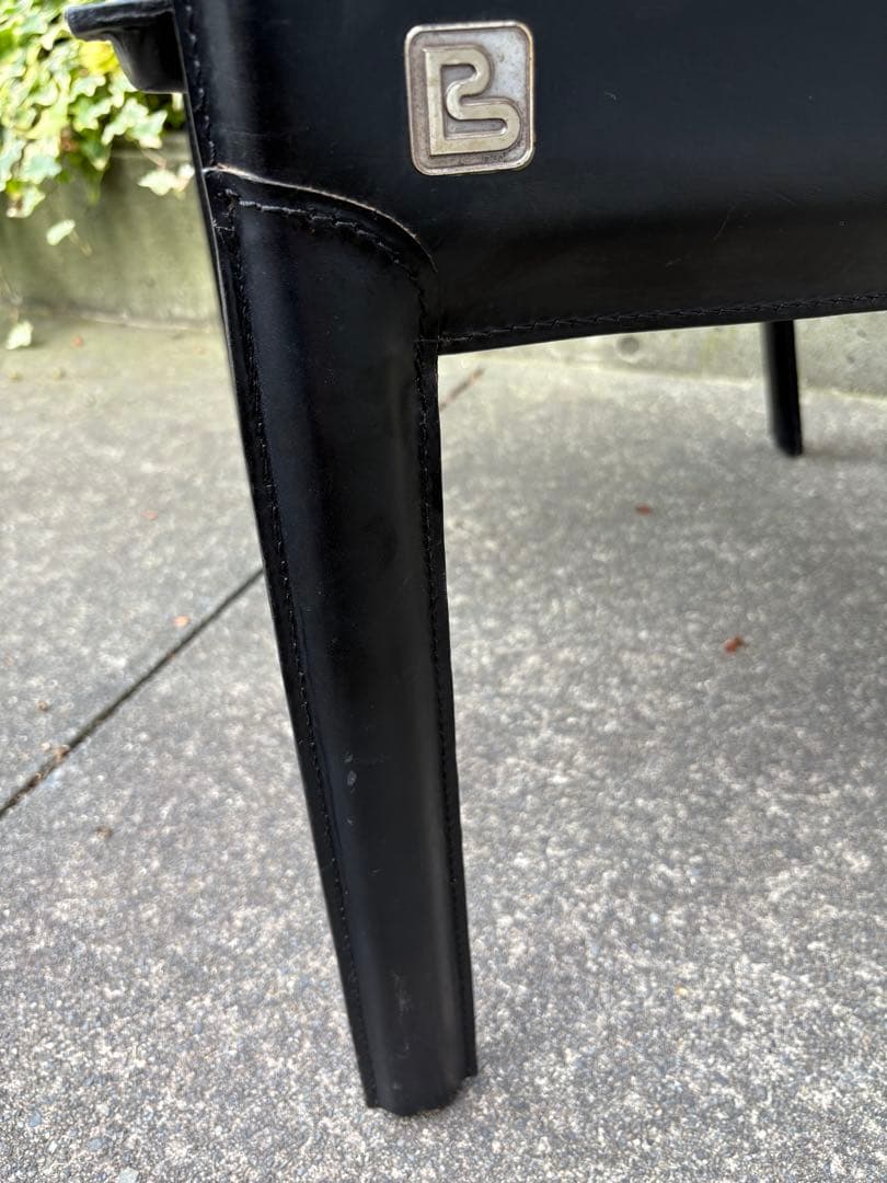 Italia BUSNELLI 本革　アームチェア