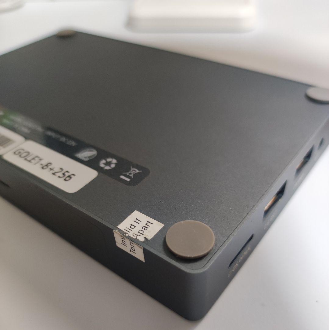 5.5インチ・タッチパネルのミニPC【HigolePC Gole1 Pro】