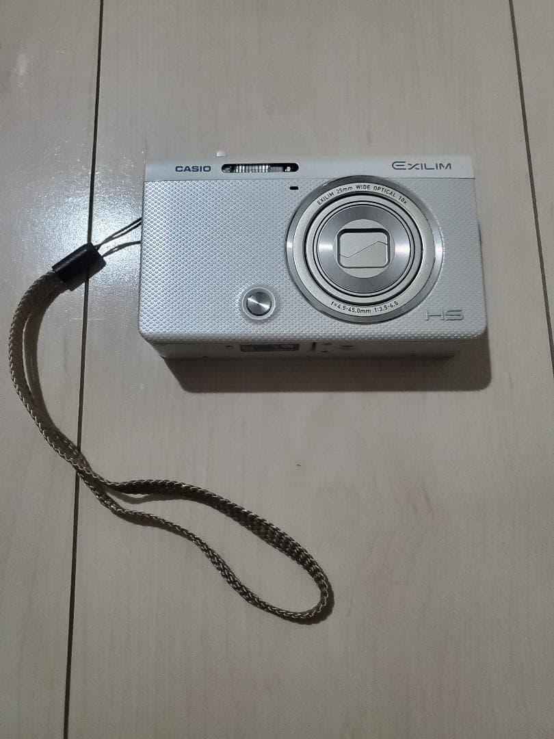 CASIO EXILIM EX-ZR70 デジカメ 白 ケース付き