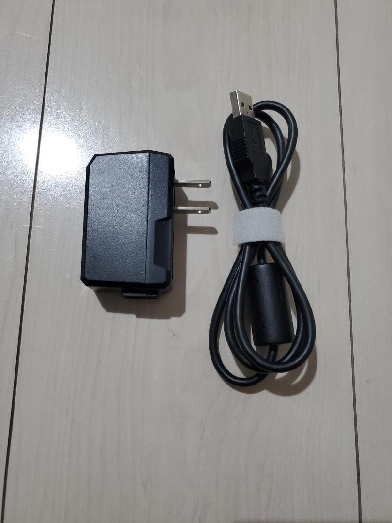 CASIO EXILIM EX-ZR70 デジカメ 白 ケース付き