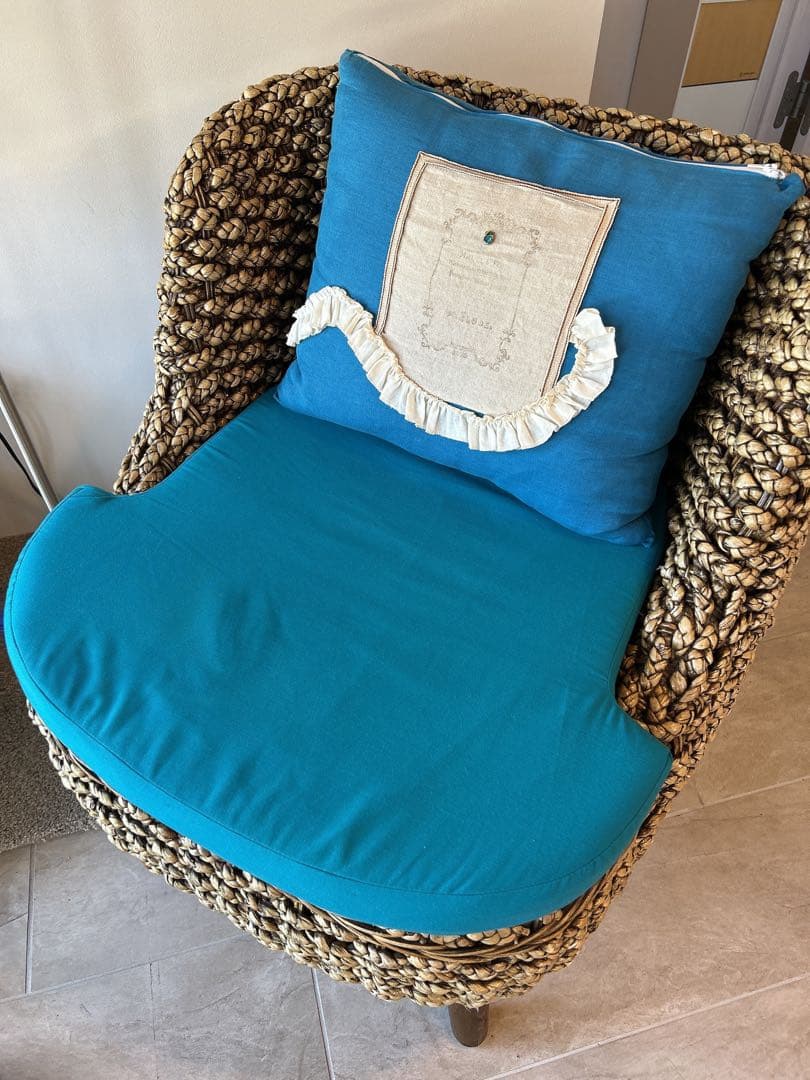 リゾート家具、バリ家具　　1人掛ソファ　 エメラルドグリーン