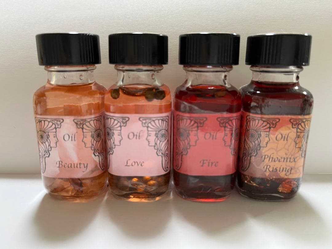 アンシェントメモリーオイル　35本まとめ売り　小瓶　スポイド　シール付き