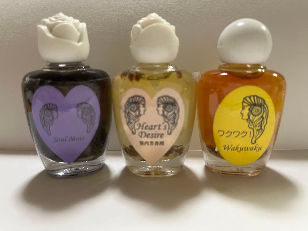 アンシェントメモリーオイル　35本まとめ売り　小瓶　スポイド　シール付き