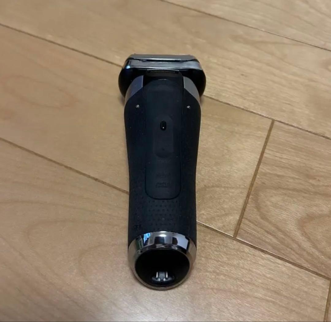 【週末値下げ❗️】Braun シリーズ9 洗浄器、専用ケース、洗浄液、ブラシ付き