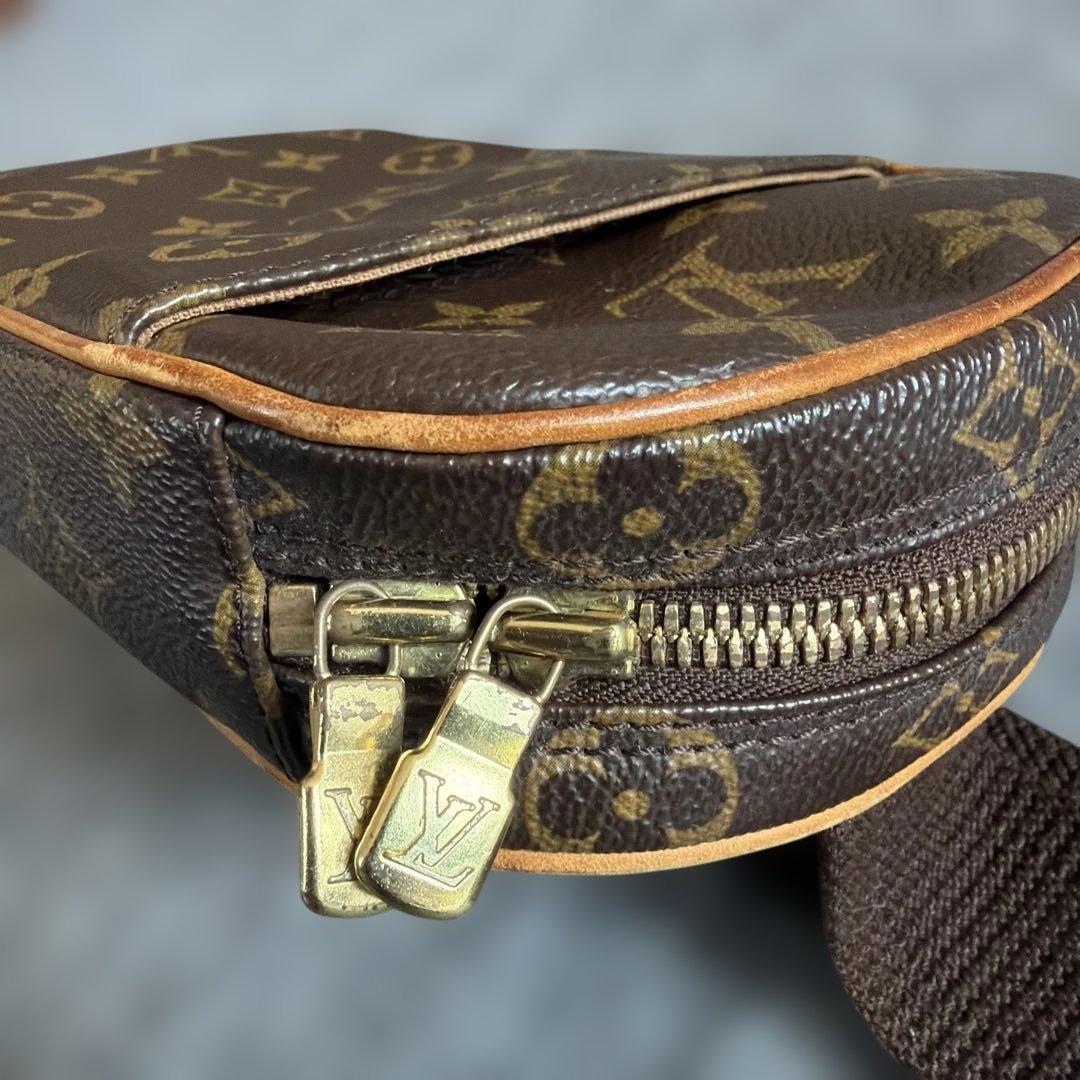 ルイヴィトン ポシェットガンジュ ボディバッグ ショルダーバッグ モノグラム