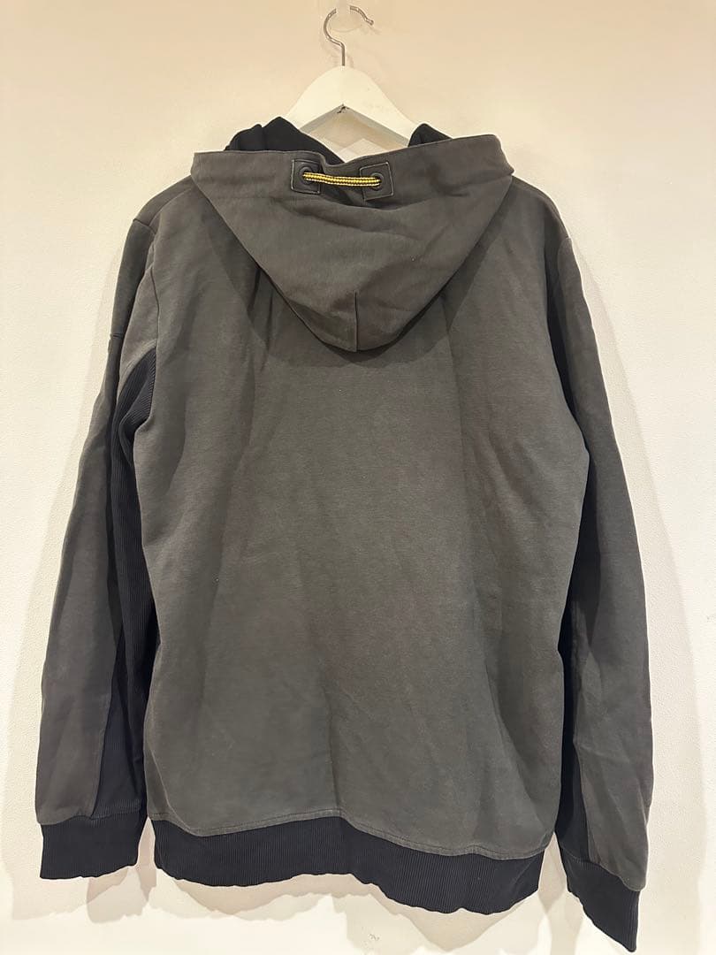 AMG パーカー　正規品　ベンツ　メルセデスベンツ　スウェット　トレーナー