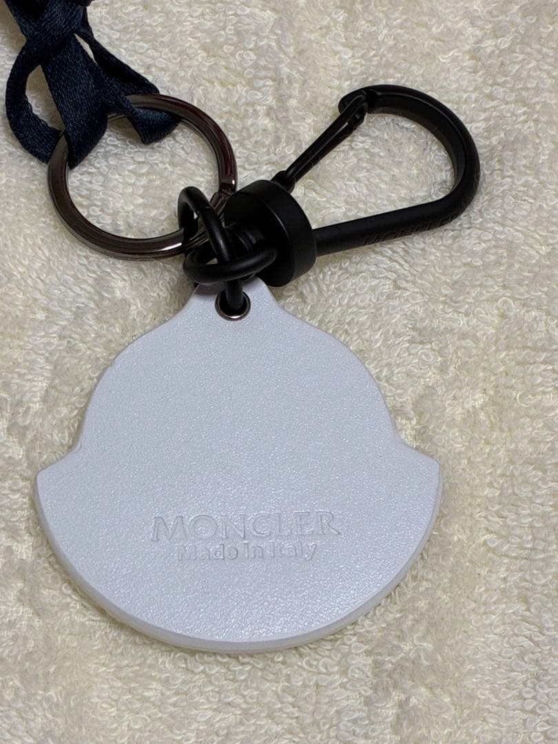 【新品】モンクレール　キーリング　ホワイト