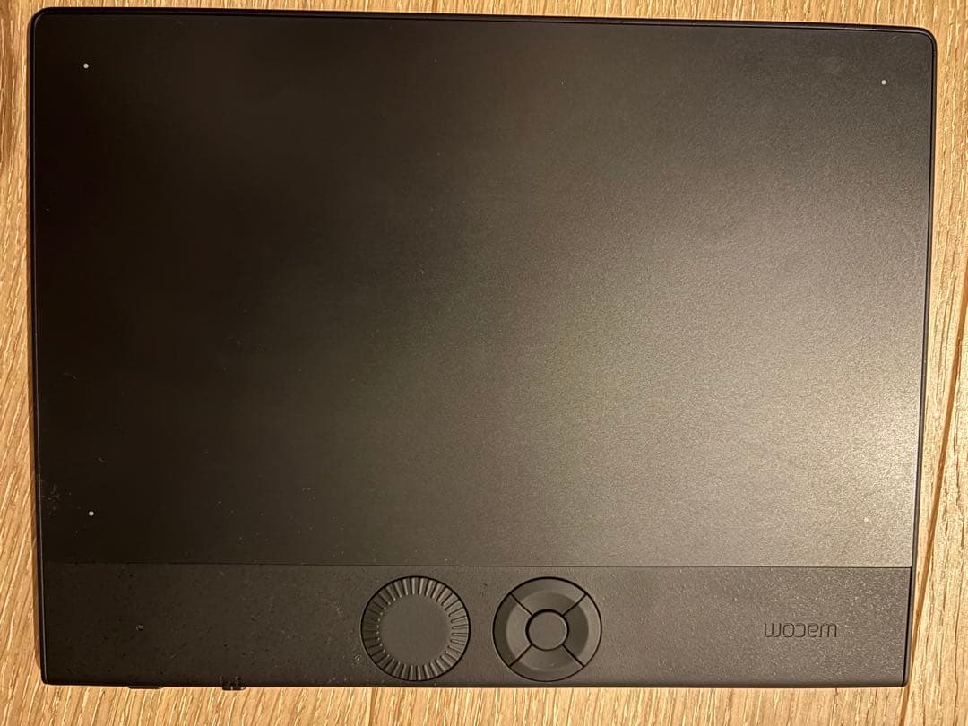 液タブ・ペンタブ Wacom Intuos Pro small 2025. PTK470K0C