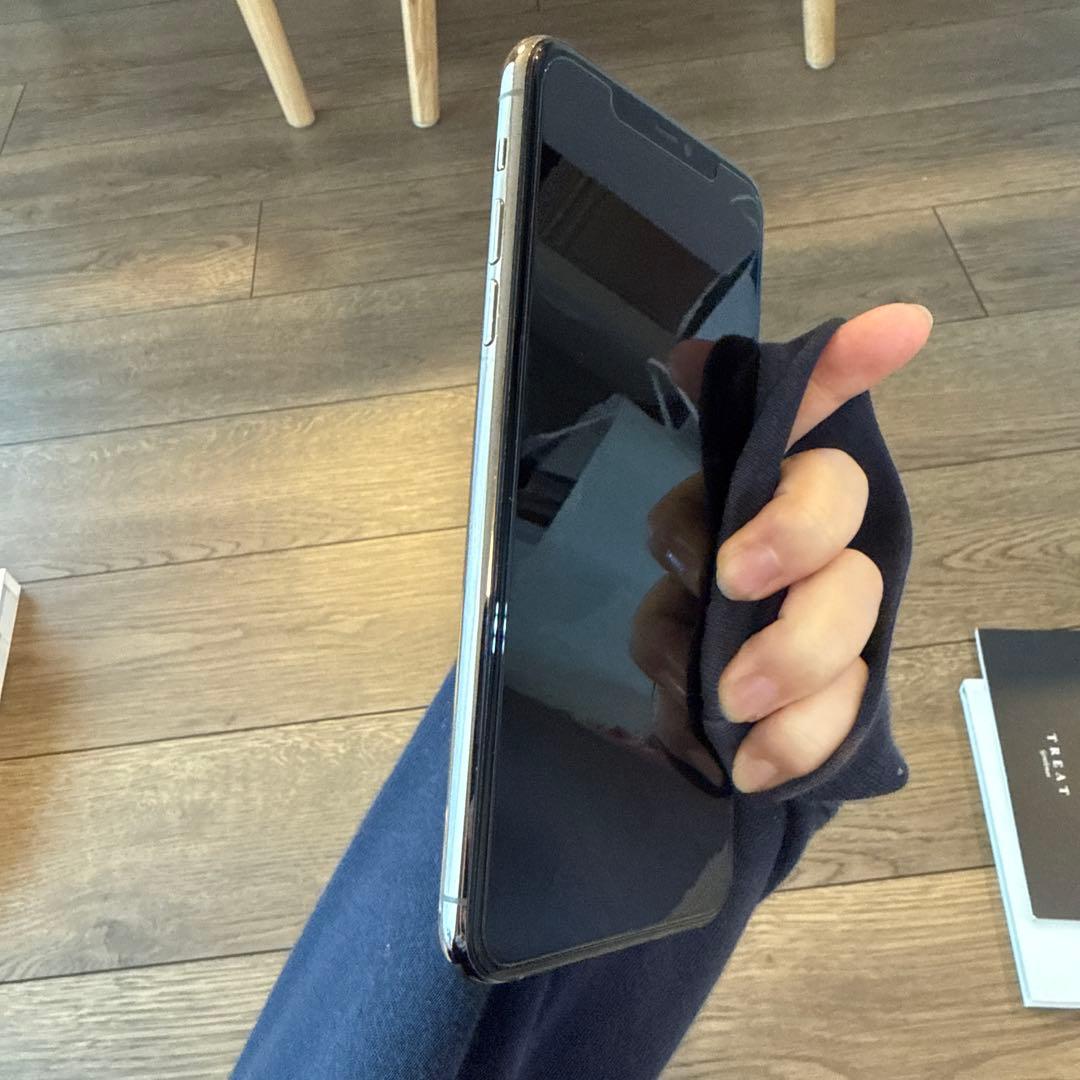 iPhone11pro max 64GBゴールド