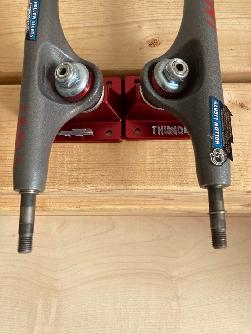 サンダー トラック ホロー