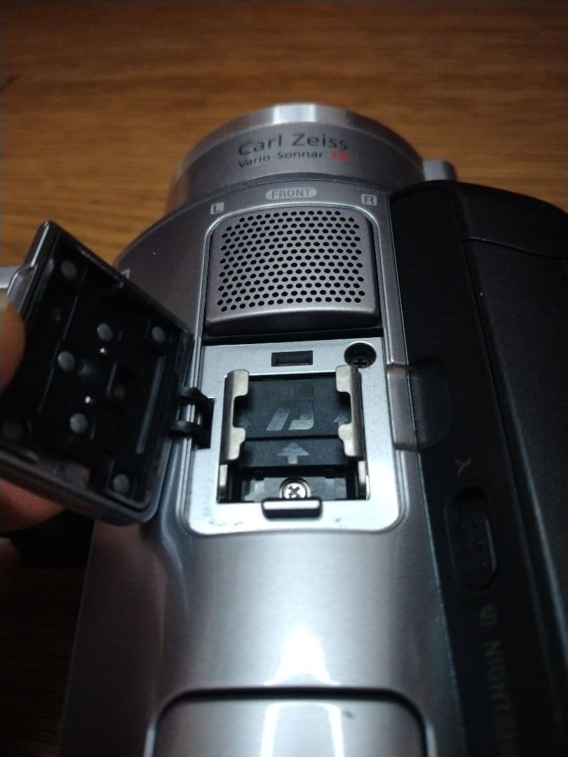 【動作良好】SONY Handycam HDR-SR7予備バッテリー ケース付き