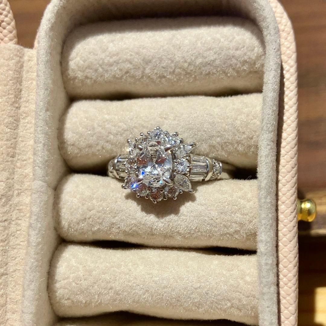 Pt900 天然ダイヤモンド 合計1.11ct 豪華 ヘイロー オーバル リング