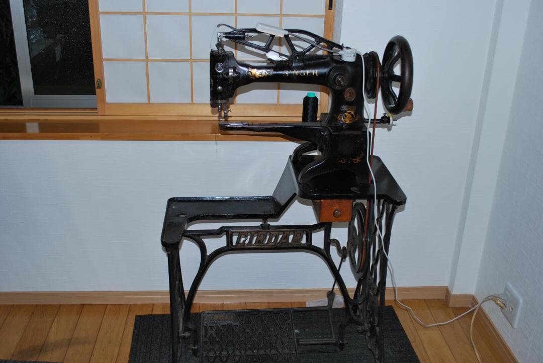 シンガー八方ミシン　アンティーク