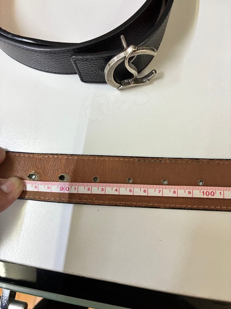 LOUIS VUITTON ブラックレザーベルト